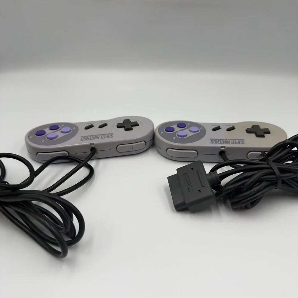 2 Nintendo SNES Controllers OEM Super Nintendo SNS-005 Gray Purple Made in Japan
